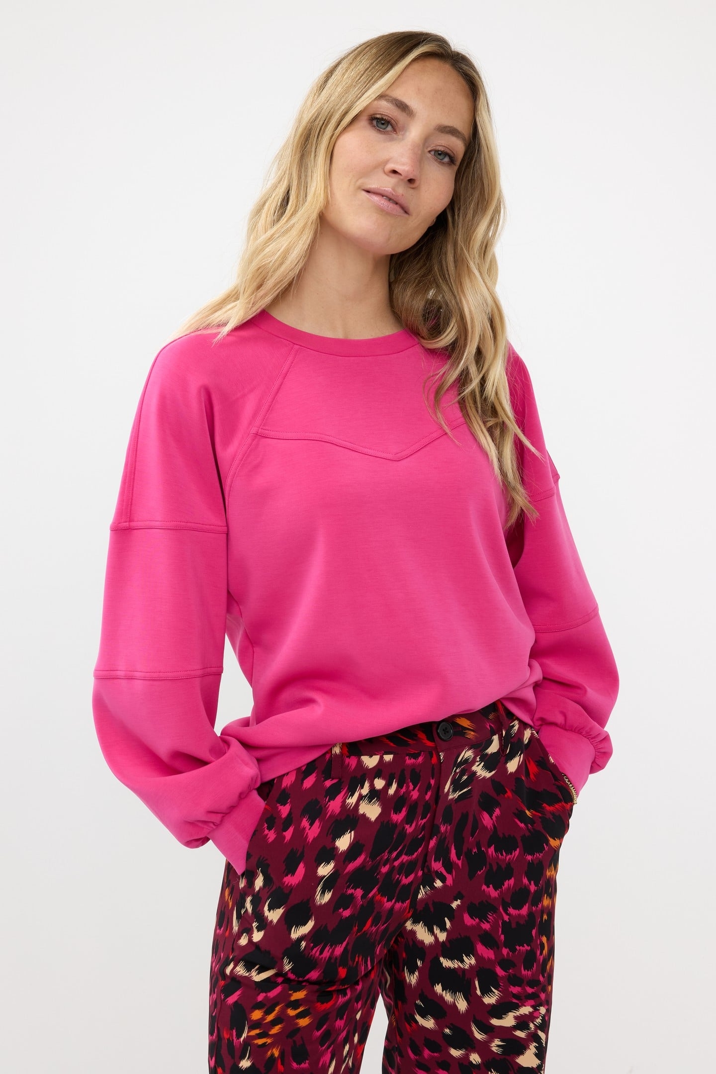 SWEATER “V” SEAMS MODAL CERISE PINK 1