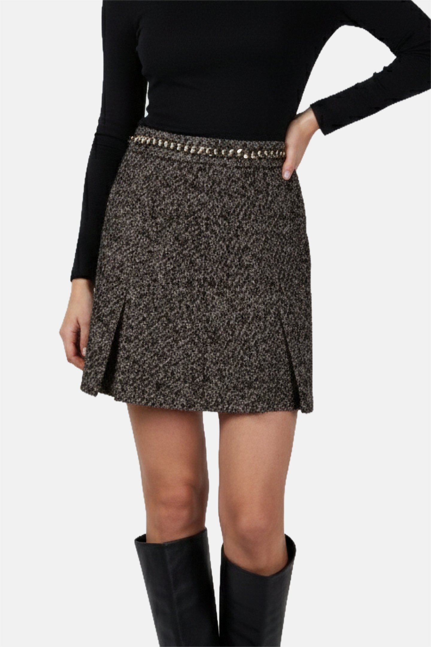 MARCIANO BY GUESS HELENE CHAIN EMBELLISHMENT BLACK AND BEIGE 2